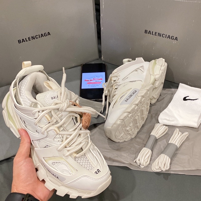 GIÀY BA.’LEN TRACK 3 WHITE LAI AU SC