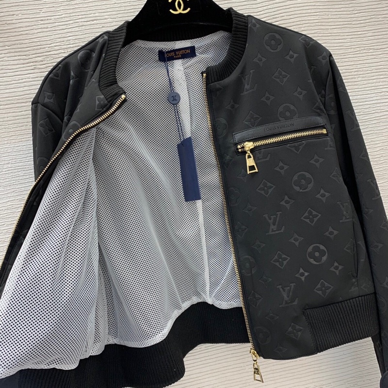 Áo khoác cao cấp vải phối da logo Louis Vuitton LV cao cấp trẻ trung phong cách