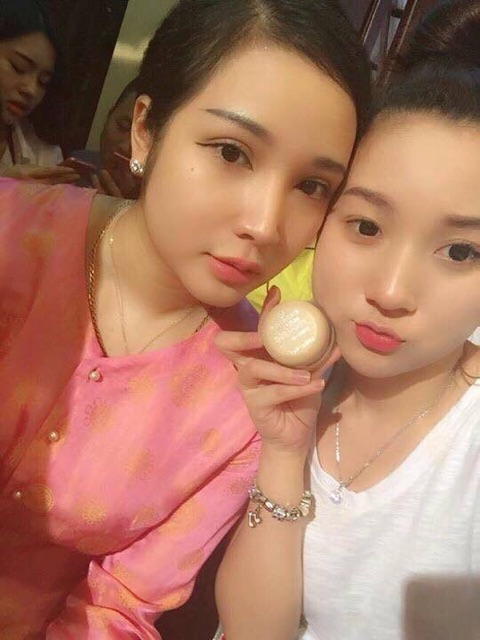 Phấn tươi Mousse Essence make-up siêu hot | BigBuy360 - bigbuy360.vn