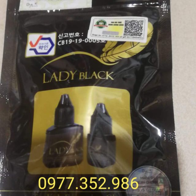 Keo nối mi dạng keo nước Lady Black Glue hiệu Lady loại mới .Giúp nối mi cực chắc độ bền cao 5-6 tuần, keo ít cay