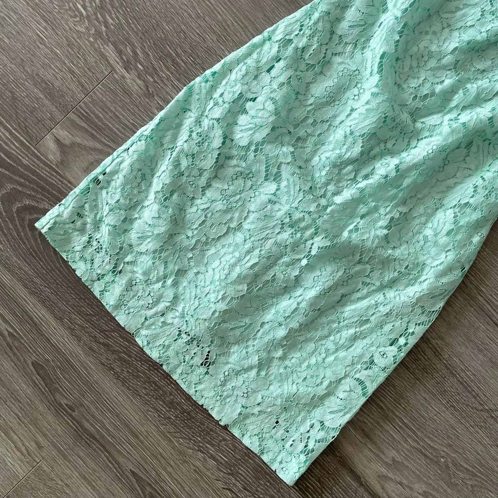 Đầm WHITE HOUSE BLACK MARKET ren TN KAMI