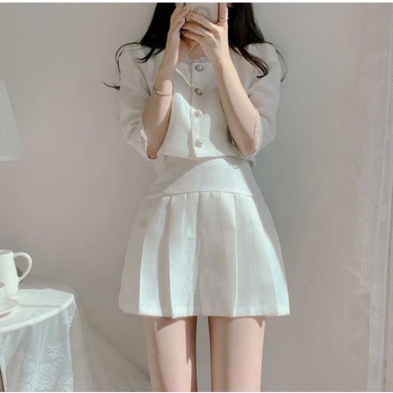 SET ÁO CROPTOP NÚT HẠT CỔ REN + CHÂN VÁY XẾP LY