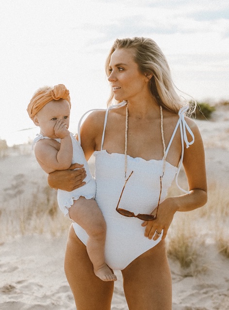 [BKN714] <ÂU> BODYSUIT TRẮNG NƠ VAI | BigBuy360 - bigbuy360.vn