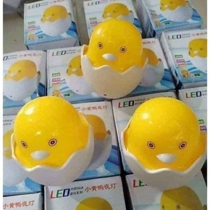 Đèn ngủ cảm biến hình gà con