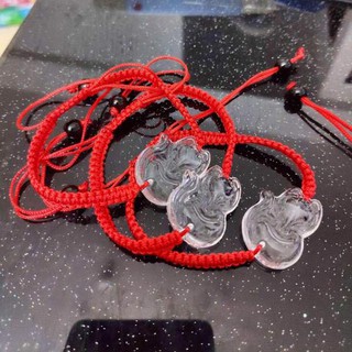 Vòng tay dây chỉ đỏ hồ ly trắng