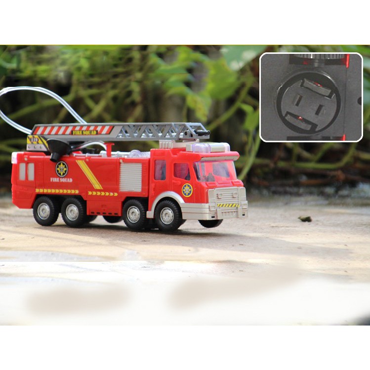 (Video Review) Đồ Chơi Xe CỨU HỎA Phun Nước Thông Minh Cho Bé - Quà Tặng Xe Chạy Pin Xịt Nước - Size To 25Cm