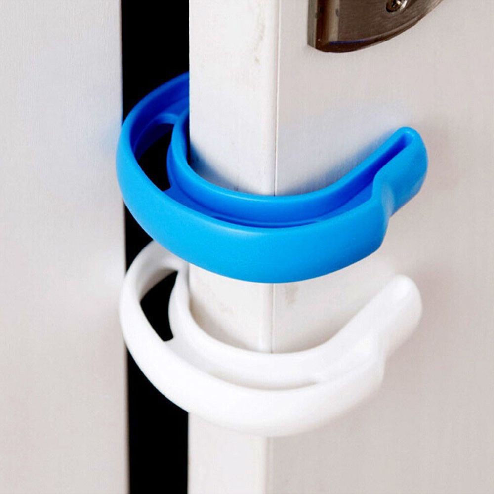 DANILO Delicate C-type Door Stopper Children Kid Protection Home Garden White Creative Color Random Blue Plastic Materiel Baby Safty 2pcs/Multicolor