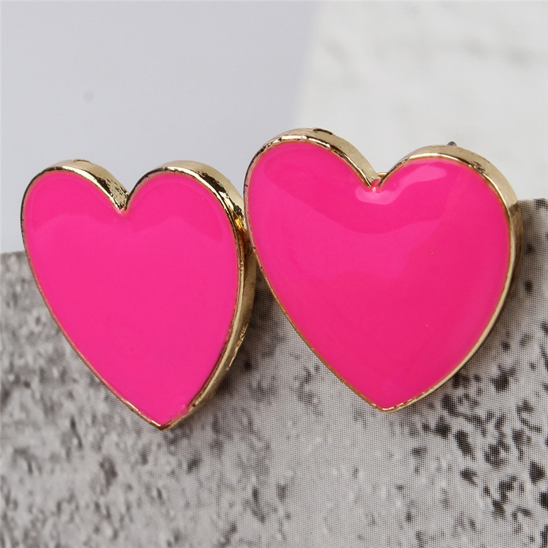 Street Style Heart Stud Earrings for Women Love Heart Fashion Earrings