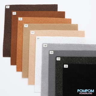 Một tờ vải nỉ cứng 15x15cm (được chọn màu)