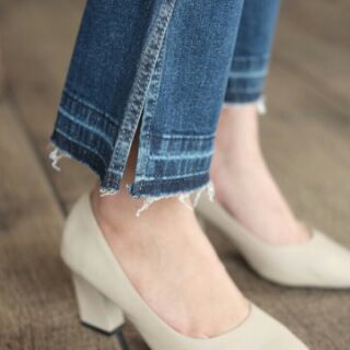 Jeans vẩy lỡ dáng đẹp