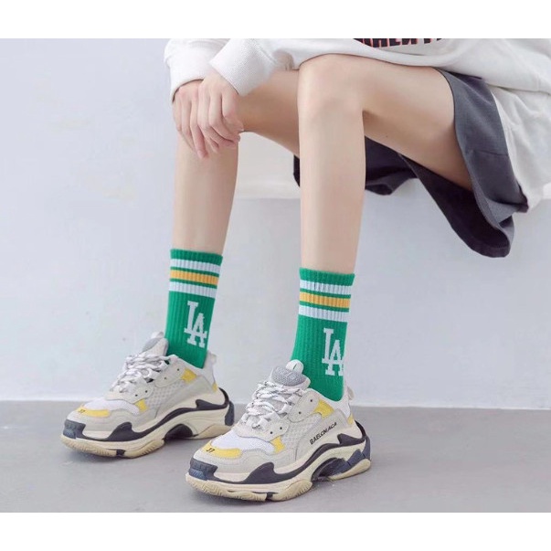 Vớ Tất LA cổ cao Nam Nữ đủ màu phong cách thể thao, đường phố, năng động.