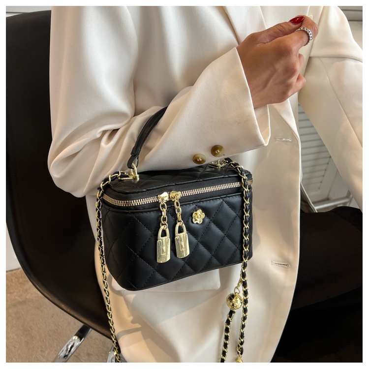 Túi Đeo Chéo Mini Thêu Họa Tiết Kim Cương Phối Dây Đeo Sợi Xích Thời Trang Sang Trọng Cho