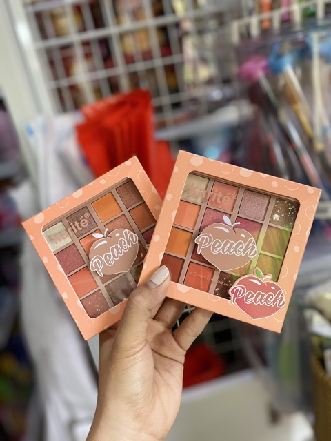 Phấn Mắt 16 Ô Màu Nhũ Lì Karite Peach 16 Colour Eyeshadow Palette