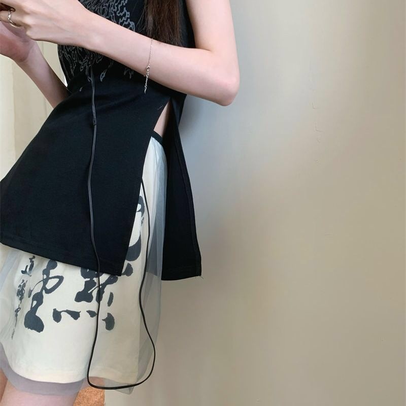 Áo Thun Không Tay Y2k Cổ Cao Xẻ Tà Bên Hông Màu Đen In Họa Tiết Vintage Phong Cách Hàn Quốc Thời Trang Cho Nữ