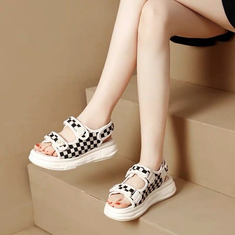 THANH LÝ_Sandal học sinh quai dán DÙ , caro đế độn tăng chiều cao 4p