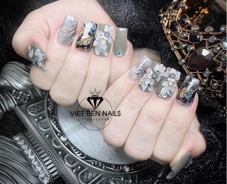 Vương miện chụp ảnh nail đá đen