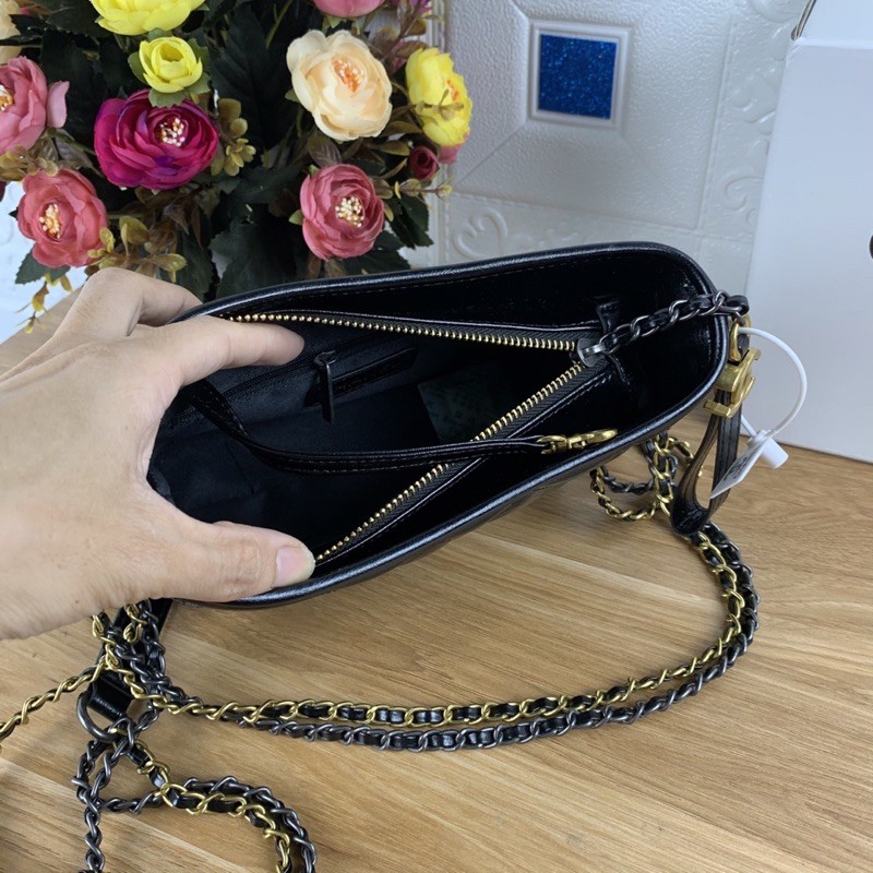 Túi xách Chanel Gabrielle màu đen size 20cm (có sẵn)