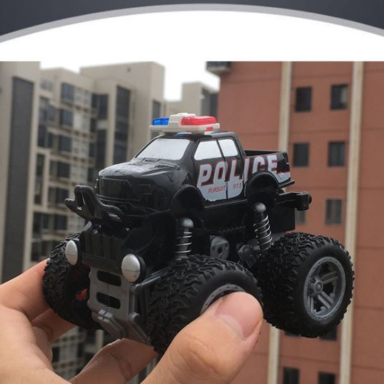 Xe Địa hình nhào lộn Police