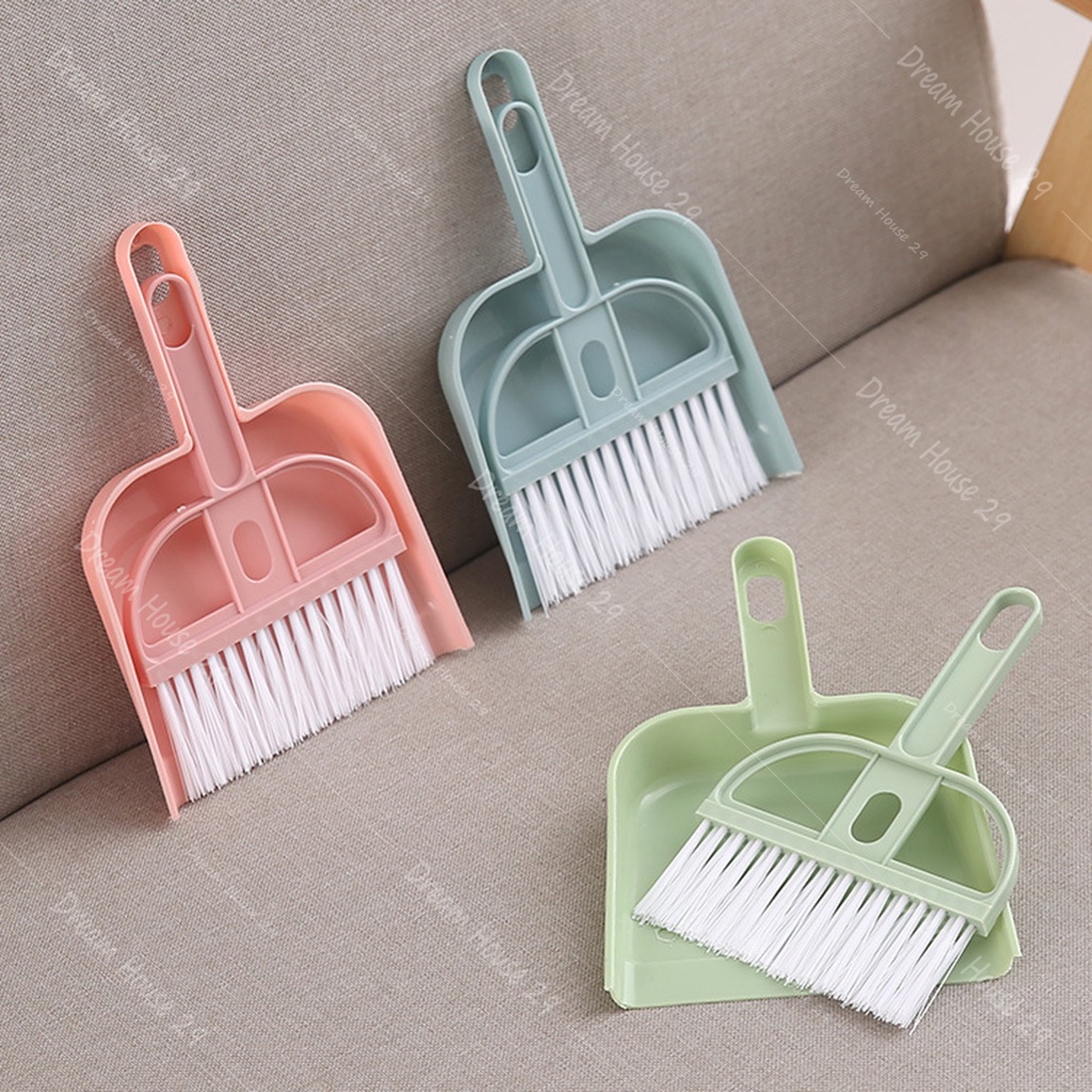 Bộ chổi quét bụi và hót rác mini quét văn phòng, bàn thờ, vệ sinh nhà cửa 3 màu kích thước 19cm x 13cm