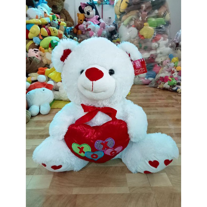 gấu teddy trắng ôm tim dáng ngồi 60cm