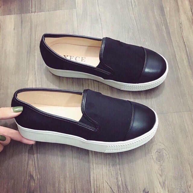 Giày slip on mũi da