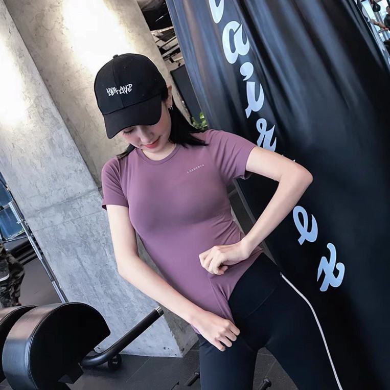 Áo Thun Tập Gym nữ co giãn dãn Dáng Basic Vải Cao Cấp Thông Thoáng 4 Chiều Thấm Hút Mồ Hôi AMIN Y001 TK1T501