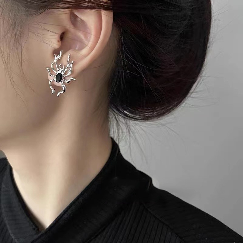 Khuyên Tai Hình Nhện Đơn Giản Thời Trang Dễ Phối Đồ