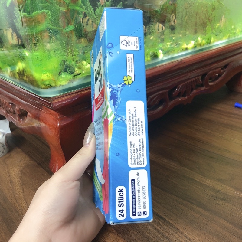 Giấy hút màu và chống phai màu quần áo Denkmit 24 tờ