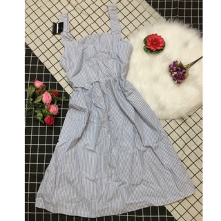 Đầm xoè sát nách xếp ly