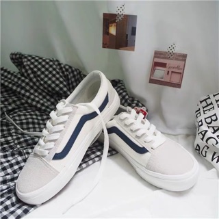 SẴN 39 - Giày ulzzang trắng kẻ xanh than