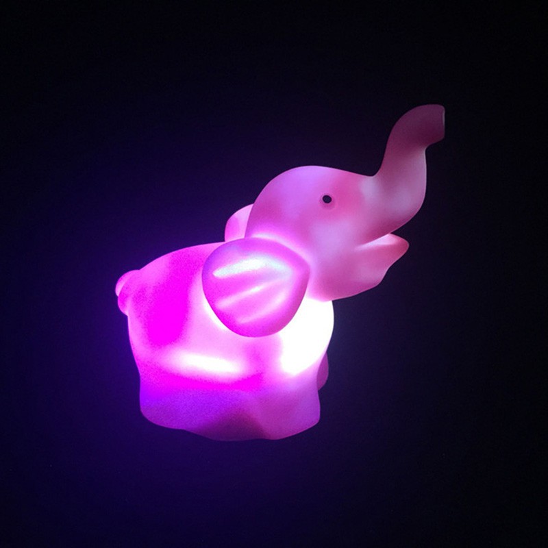 1 Đèn Ngủ Hình Nhân Vật Hoạt Hình Nhiều Màu Sắc