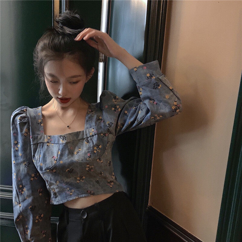 Áo kiểu Ielgy cổ vuông tay dài in họa tiết hoa màu xanh dương thời trang