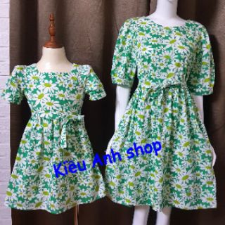 Set váy đôi mẹ và bé hoa cúc xanh