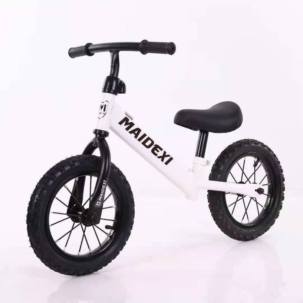 Xe đạp trẻ em Cân bằng xe tay ga 2-7 tuổi nam và nữ kho báu không có bàn chân đi bộ con lăn hai bánh trượt