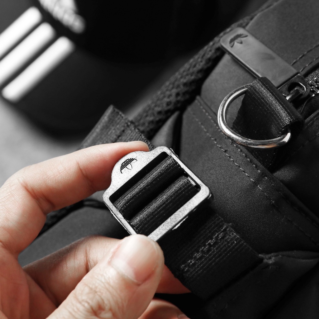 Túi Đeo Chéo Ngang Thời Trang Dành Cho Nam