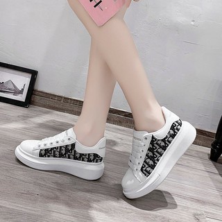 GIÀY DIOR NAM NỮ MCQUEEN KIỂU DÁNG THỂ THAO CÁ TÍNH