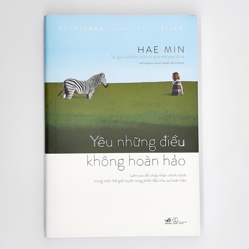 Sách - Yêu Những Điều Không Hoàn Hảo