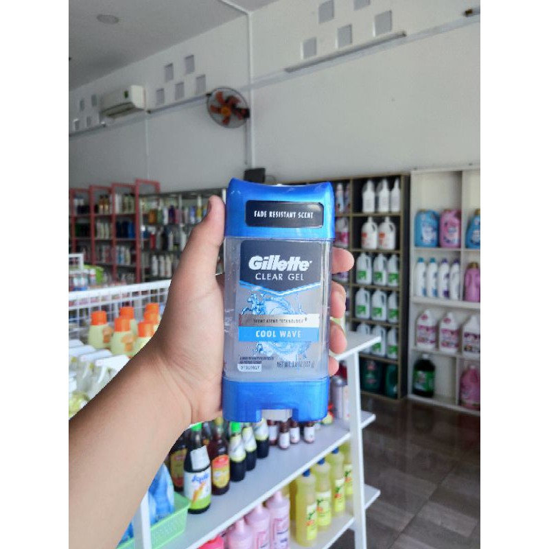 LĂN KHỬ MÙI GILLETTE ENDURANCE COOL WAVE 170g DÀNH CHO NAM GIỚI