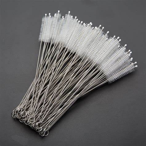Dụng cụ cọ rửa ống hút, dây dẫn
