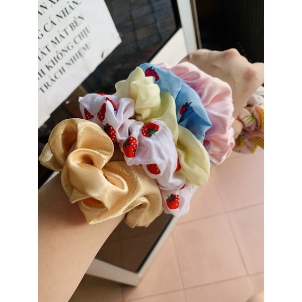 Cột tóc nhiều mẫu