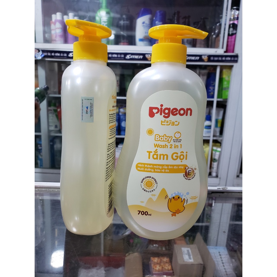 Sữa tắm gội 2 trong 1 Pigeon 700ml