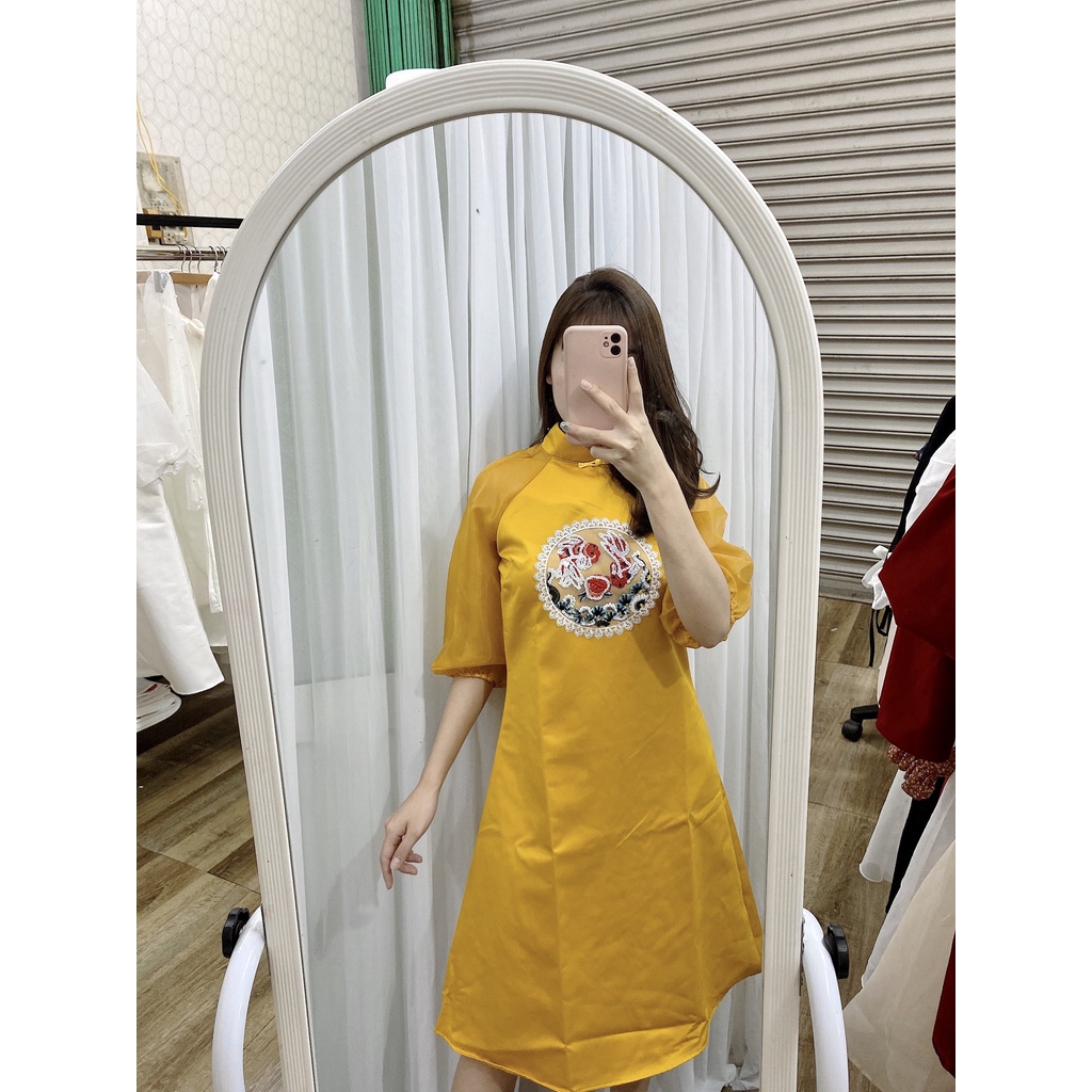 Áo dài tết đầm tết thêu họa tiết 3D cổ tàu tay phồng phối lưới thời trang cho mùa xuân