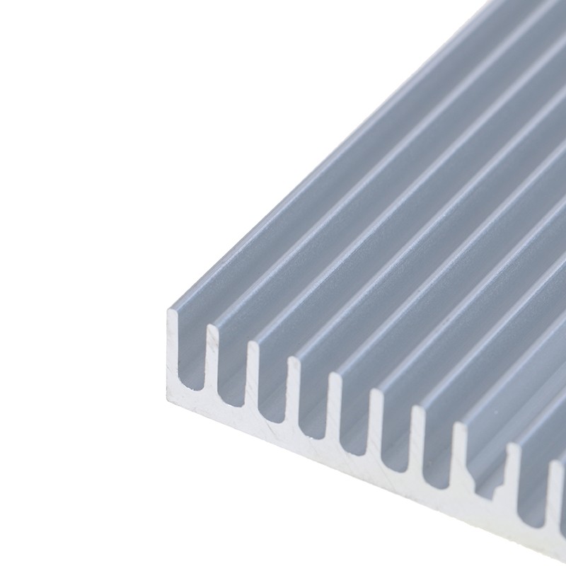 Khối nhôm tản nhiệt 100*60*10mm cho transistor nguồn IC LED