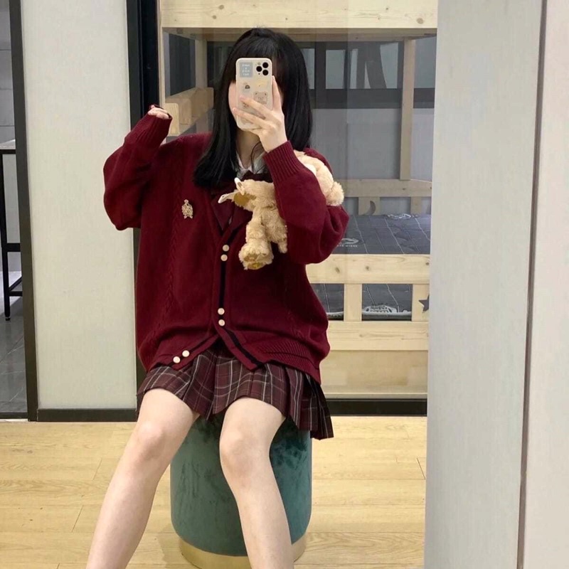 Áo cardigan dáng dài phối chân váy chữ A ngắn phong cách nữ sinh