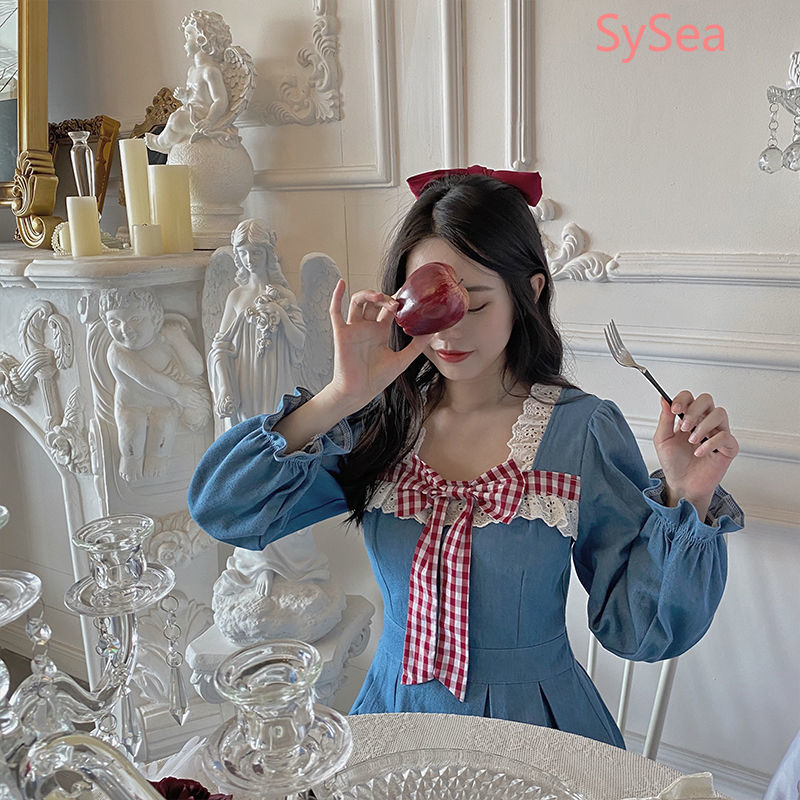 Đầm denim phối ren thiết kế phong cách lolita