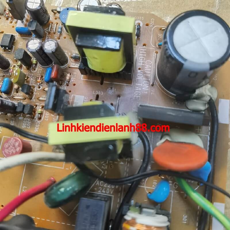 Biến Áp Xung DaiKin T0030-1N Mới.