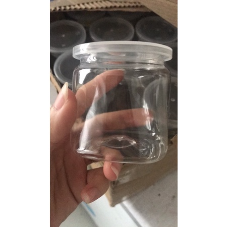 Hủ nhựa đáy vuông 120ml