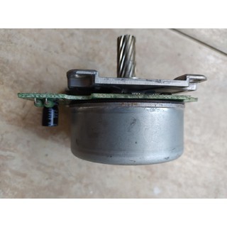 Motor không than chế quạt