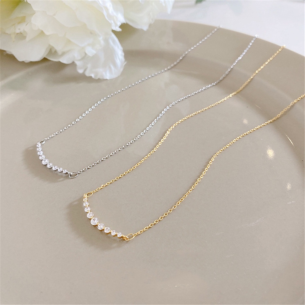 Vòng Cổ Choker Hình Bán Nguyệt Đính Đá Pha Lê Đơn Giản Sang Trọng Cho Nữ