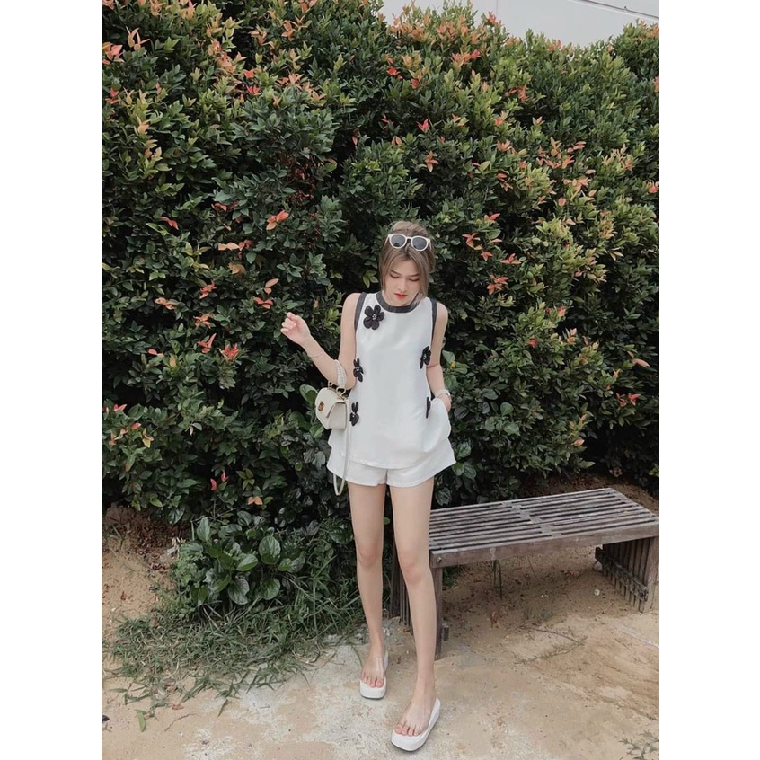 SÉt Bộ Đùi + Áo 3 Lổ Đính Hoa Sang Mịn